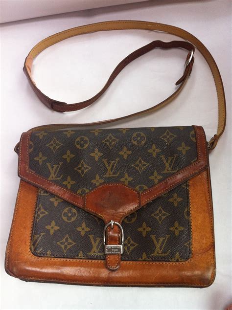 louis vuitton sling pouch|Louis Vuitton sling bag vintage.